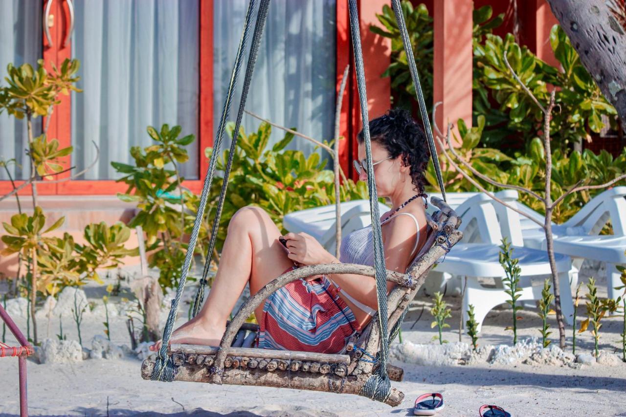 ซับบา ซัมเมอร์ สวีท Hotel Fodhdhoo ภายนอก รูปภาพ